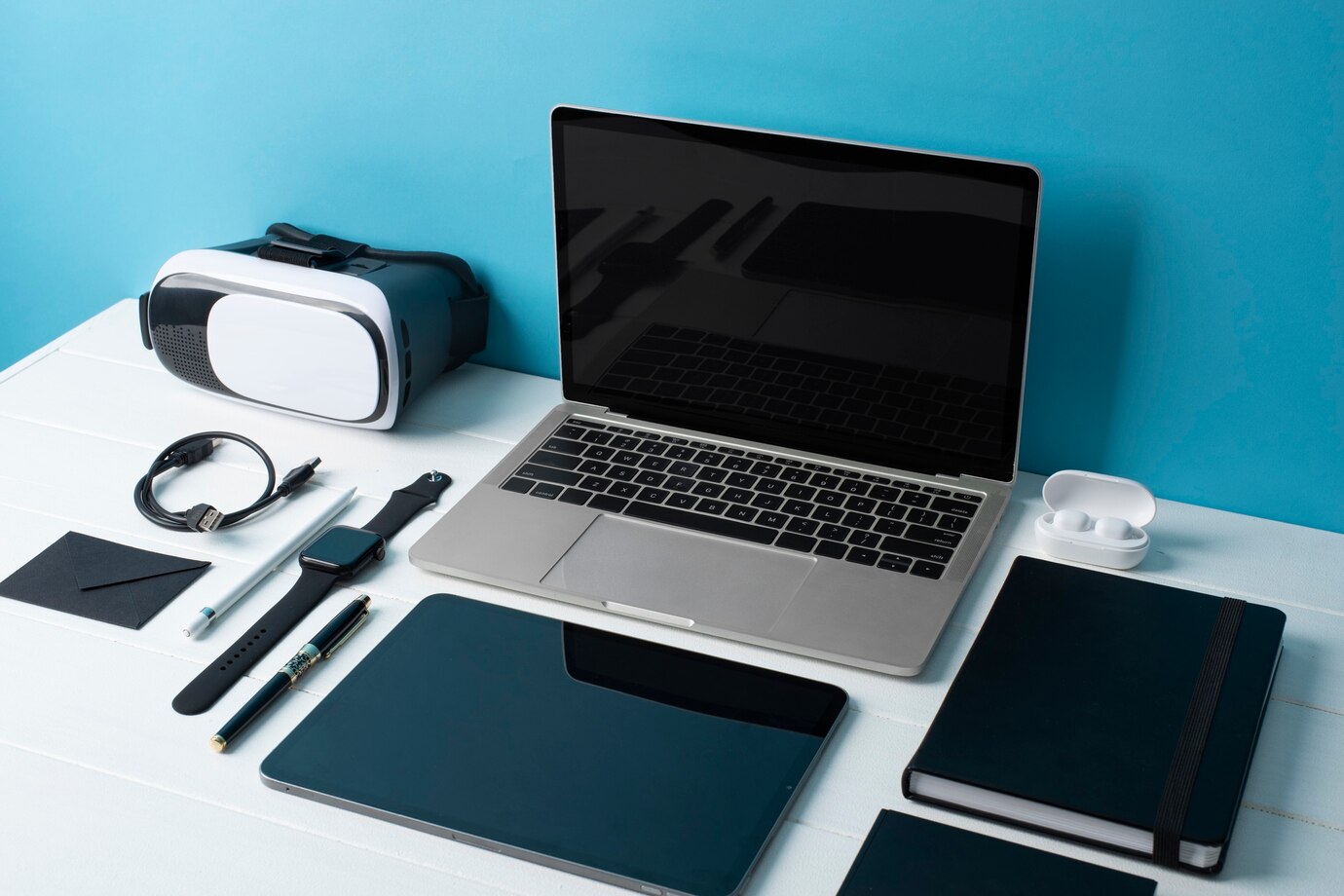Tech & Electronics